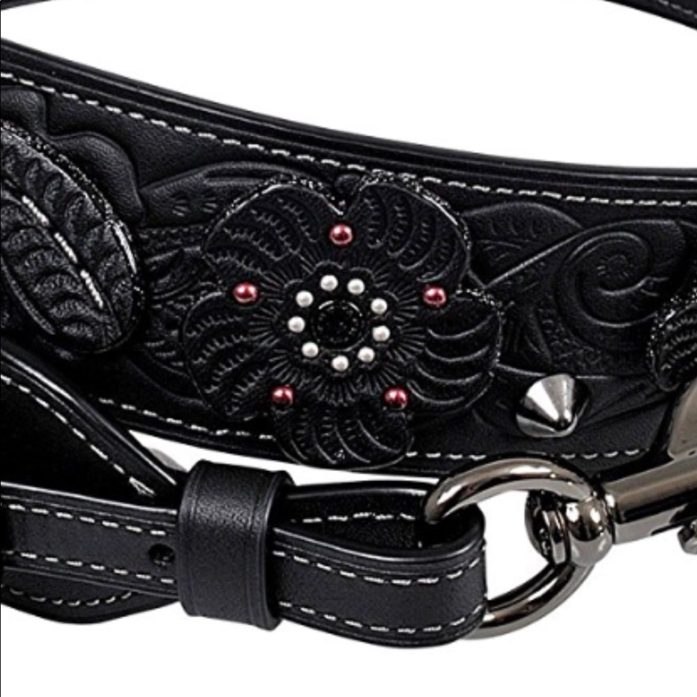NWOT Coach tea rose flower tooled strap